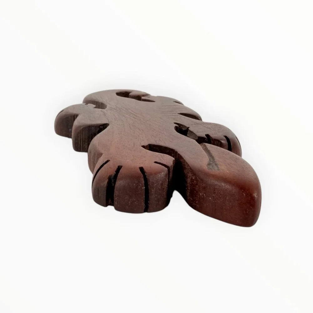Wooden Carved  Lizard Refrigerator Magnet
